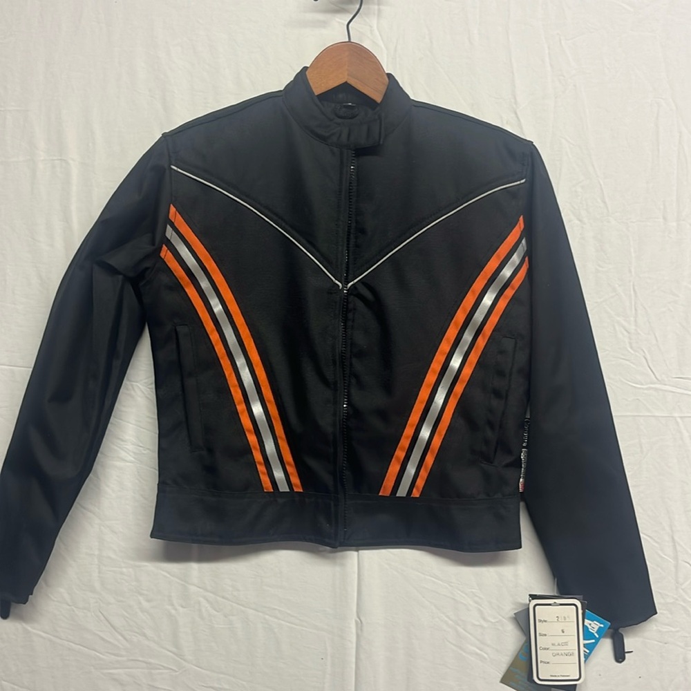 Thinsulate Cordura Womens Small size Zip up Biker Jacket.  Black Nexgen